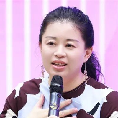 佘莹莹 Yingying She